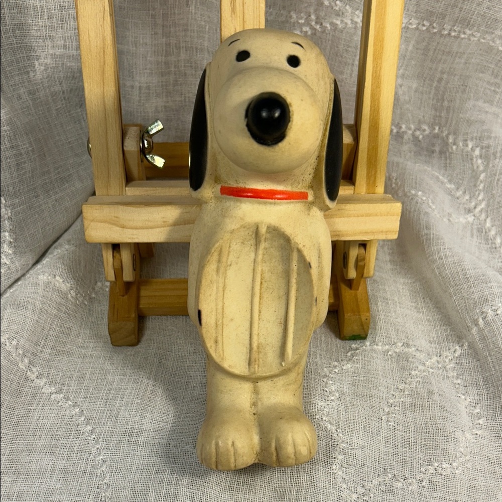 Avon antique snoopy soap dish